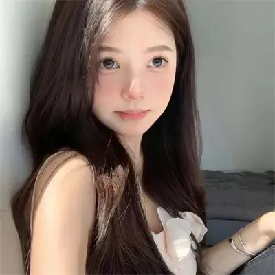 大屋下的丫鬟高清封面